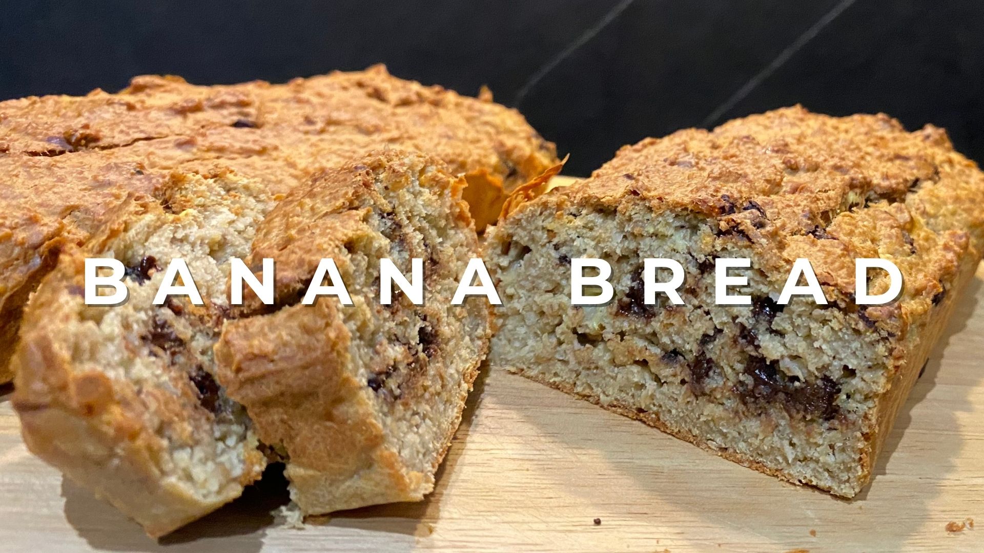 Banana Bread Proteico con Avena y Chocolate (Sin Azúcar Añadida)